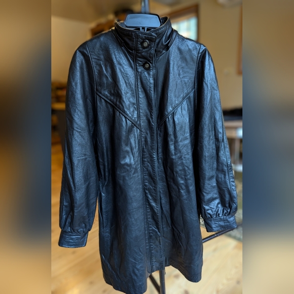 Vintage Leather Trench - Picture 2 of 6